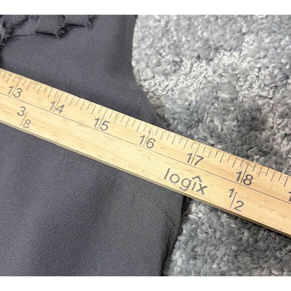 Banana Republic Womens Top SP Gray Solid Blouse Shirt Sleeveless Silk Casual - Picture 3 of 6